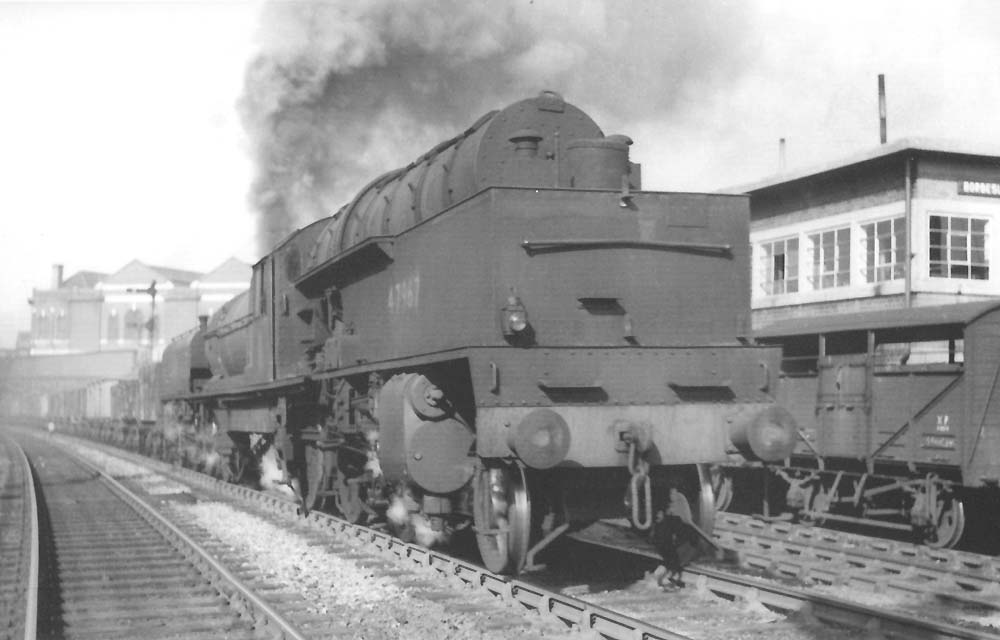 Birmingham New Street - Southern Approaches: Ex-LMS 2-6-0 