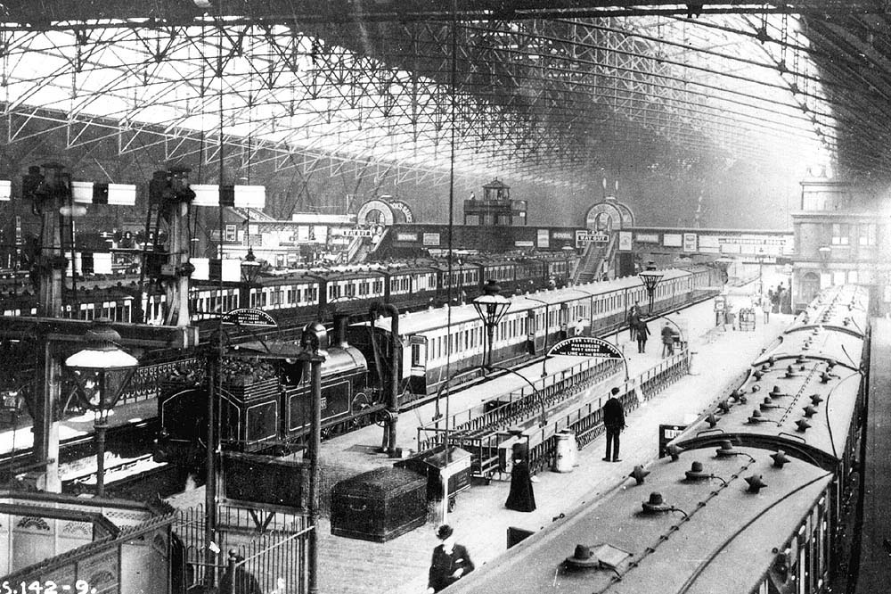 View of the station taken from the Coffee Tavern located at the West end of Platform 3 and above the Coffee House Bay