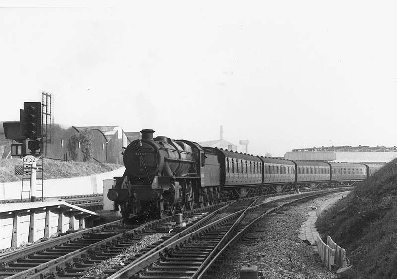 Ex-LMS 5MT 2-6-0 'Stanier Mogul' No 42950 is seen coming off the Leamington branch to enter Coventry station's new platform three