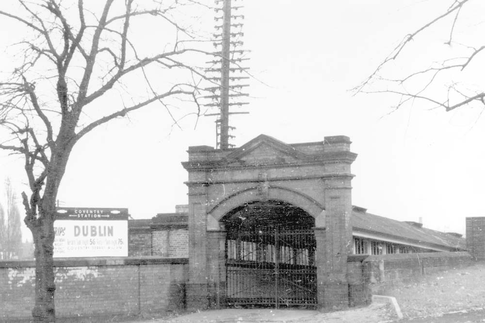 View of the exit from the incline maching located on Warwick Road next to the bridge