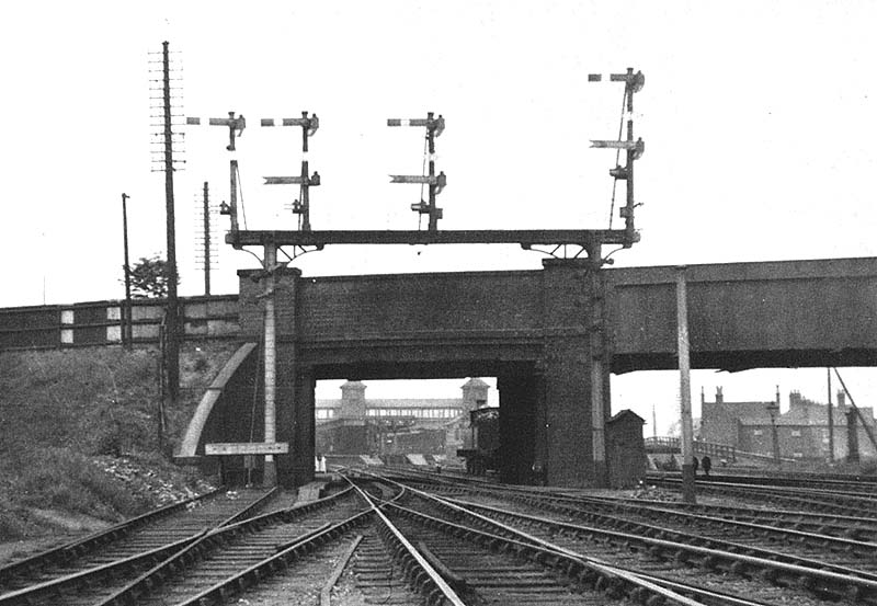 Looking north with Leicester Road overbridge in the foreground and Nuneaton station in the distance circa 1933