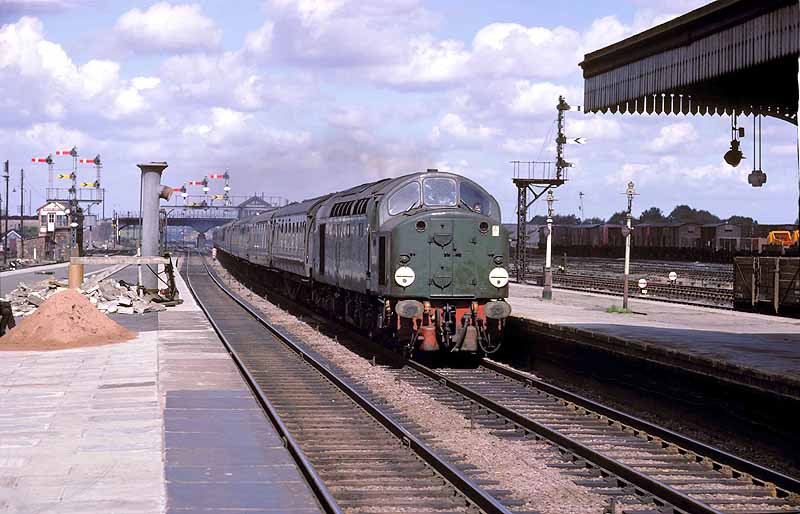 English Electric Type 4 D314 passes through the station on an up express during the summer of 1961