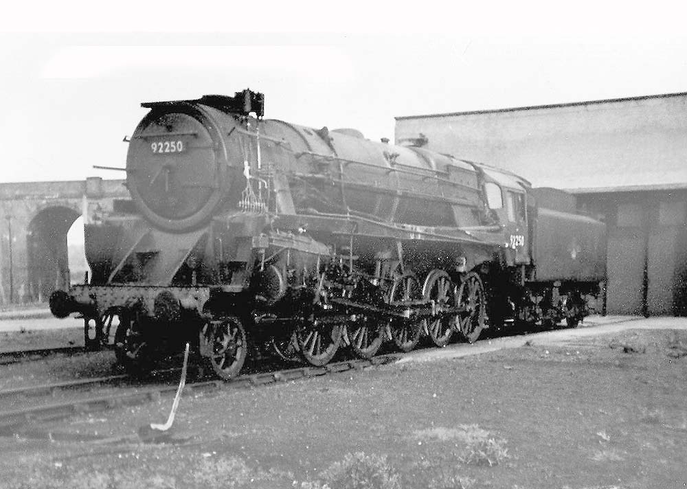 British Railways Standard Class 9F 2-10-0 No 92250 stands ready to reverse into Rugby Locomotive Testing Station