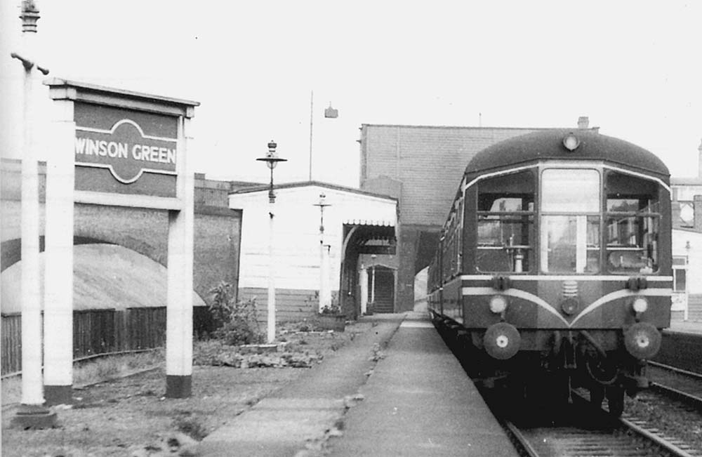 Close up showing the two-car set of a Derby Lightweight DMU which was powered by engines made by British Unit Traction