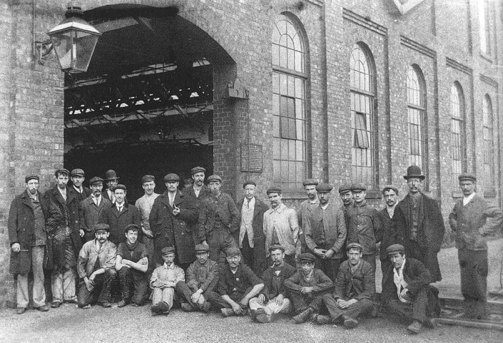 A photograph of various members of staff based at Bournville not long after the shed opened in 1895