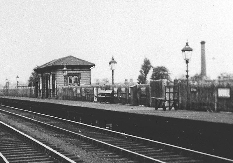 Close up showing Brighton Road Station's down platform building housing its waiting rooms and other facilities