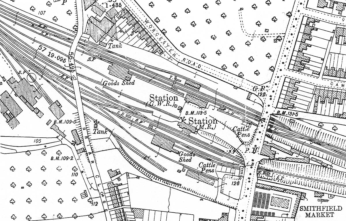 Close up showing the layout of the two stations prior to the 1905 connection being made at the Redditch end of the station