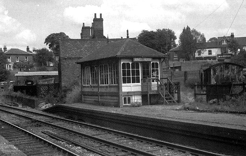 A mid-1960s three-quarters view of Kings Heath station's third signal box which was erected in 1906