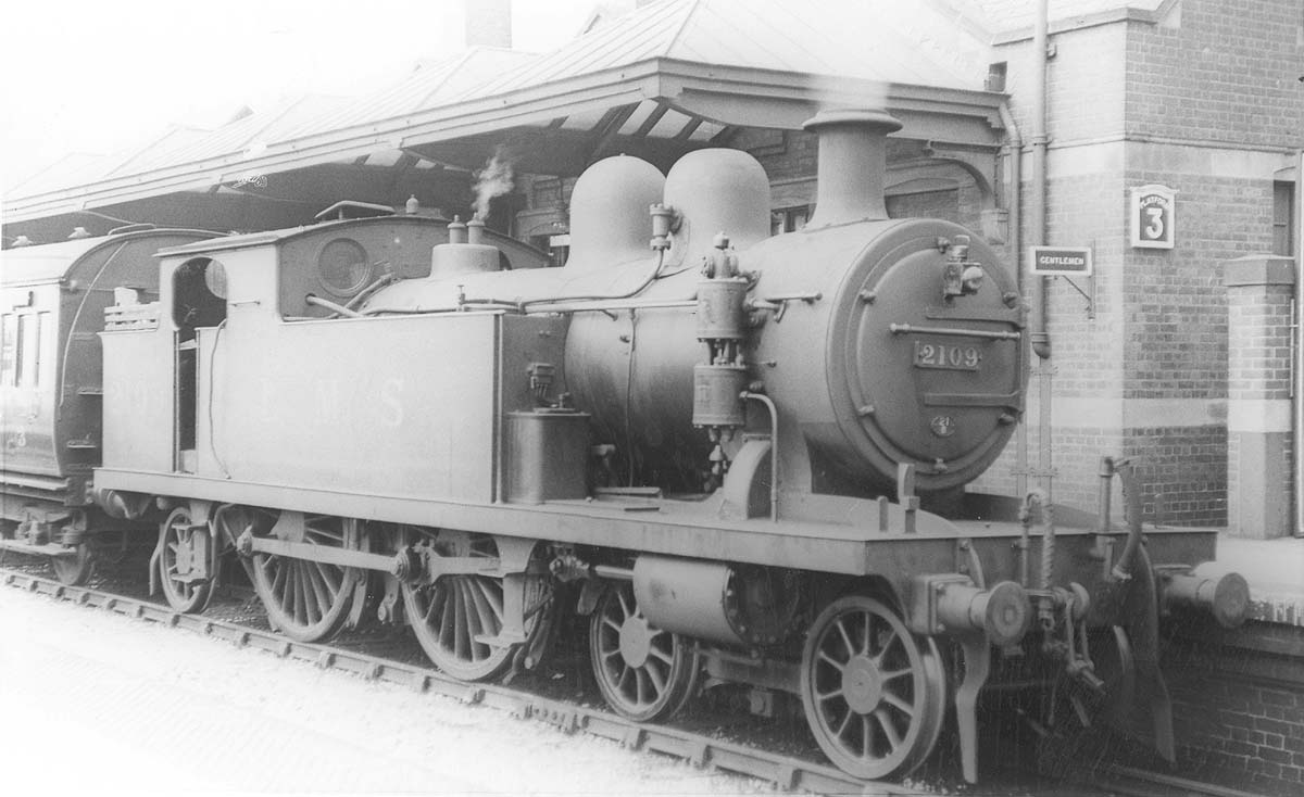 Ex-LTSR 'Tilbury Tank' 4-4-2T No 2109 'Mark Lane North' stands at platfrorm 3 at Kings Norton in 1935