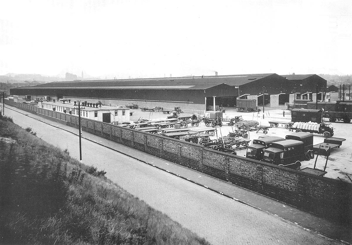 Lawley Street's new goods shed opened in 1945 viewed from the south-east with Landor Street in the foreground