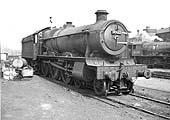 Ex-GWR Hall class 4-6-0 No 4962 'Ragley Hall' stops in order to be prepared for work at Saltley shed