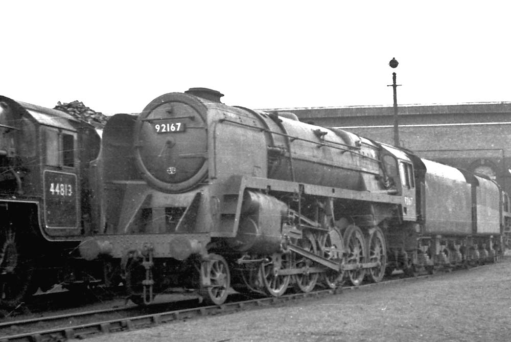 British Railways Standard Class 9F 2-10-0 No 92167 stands outside Saltley Shed on 5th February 1961