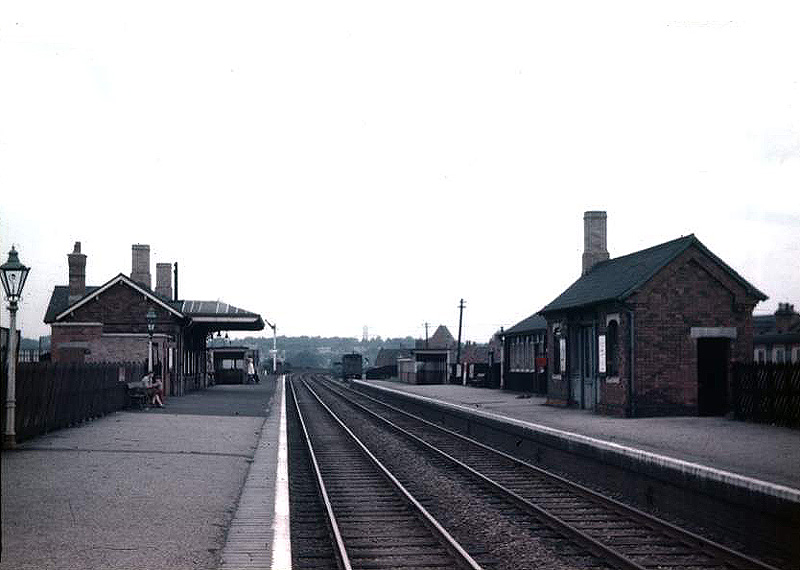 Looking towards Birmingham New Street from the Kings Norton end of Selly Oak station's up platform