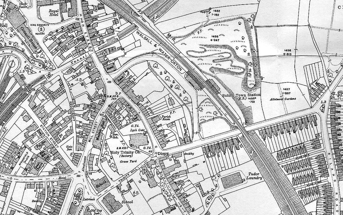 The 1913 Ordnance Survey map showing the location of the MR Sutton Town station in relation to the LNWR station