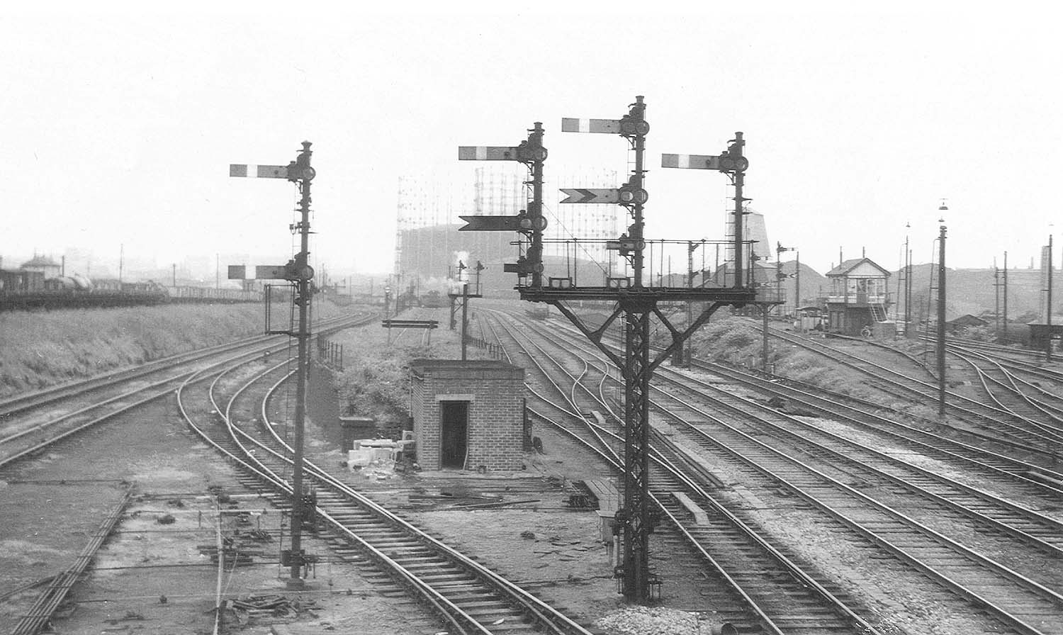 Looking West towards Saltley Station with the Old Coal Bank sidings on the left and on the right Washwood Heath Siding No 5 Signal Box