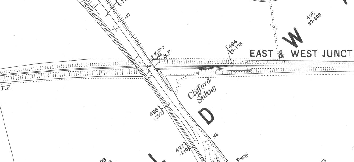 A 1913 25 inch to the mile Ordnance Survey map showing Clifford Sidings still as a single siding but with a small head shunt