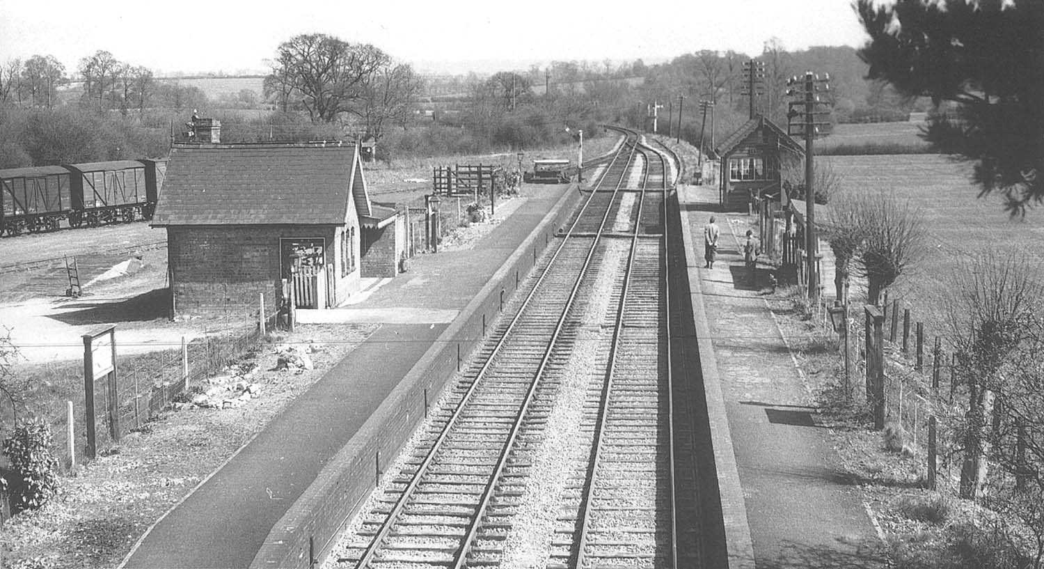 Looking towards Kineton from the bridge carrying the Wellesbourne to Shipston-on-Stour road over the railway
