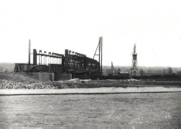 LNER stations and trains