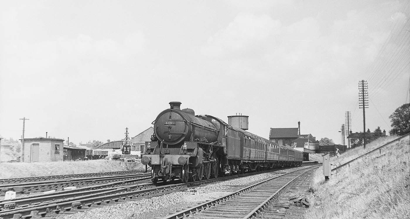 British Railways built B1 4-6-0 No 61315 eases out of Rugby Central on the 9:30am Sheffield to Swindon on a Class A express service on Sunday 17th June 1962