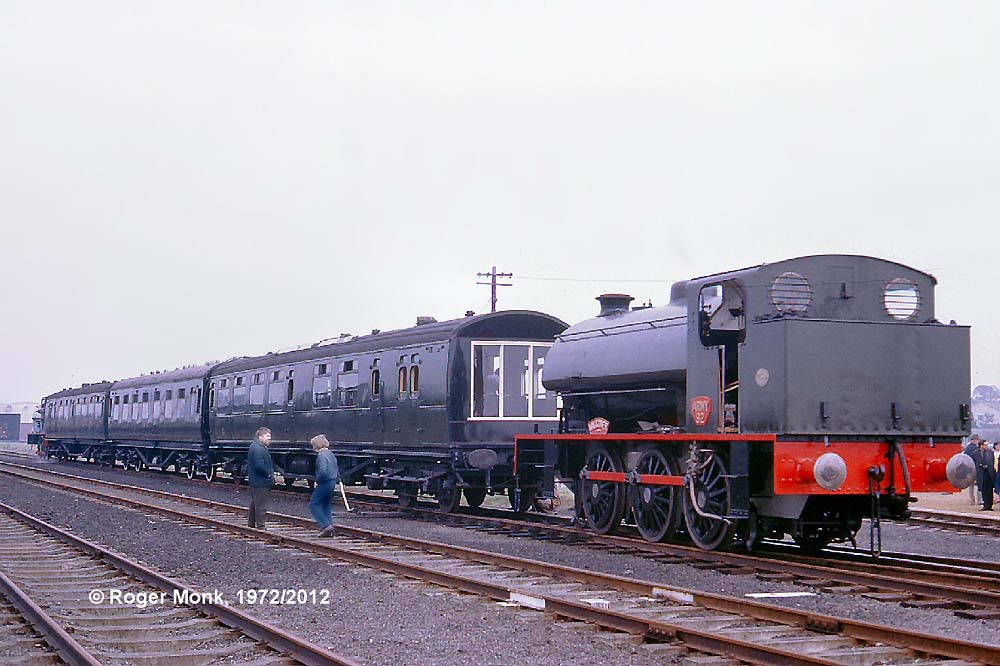 Army 92 Hunslet 3792/53 WAGGONER at the rear end of the railtour train